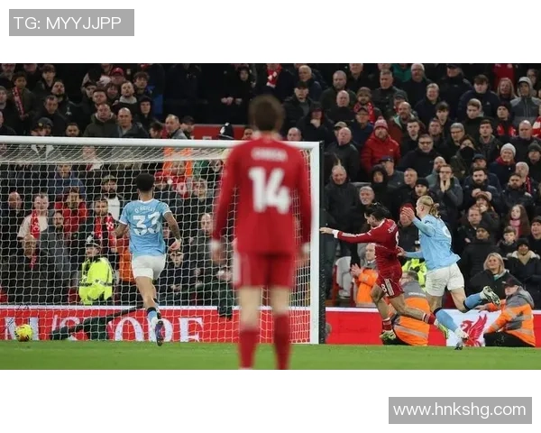 中超激战马竞逆转波尔图绝杀时刻引发争议判罚全场沸腾