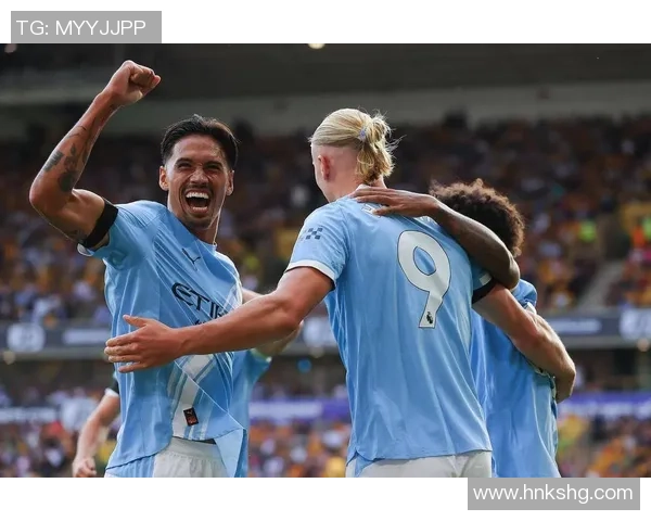 曼城友谊赛小胜热刺红牌事件引发全场热议与争议