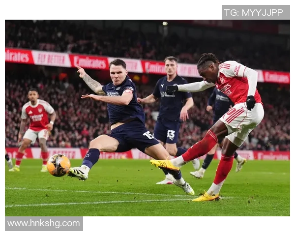 英超激战莱比锡绝杀阿森纳红牌争议引发全场热议与反思